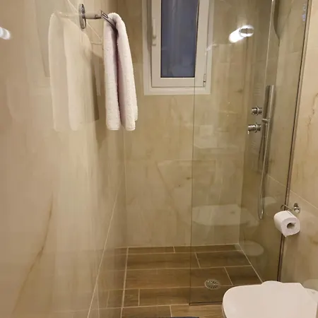 Top Hill Gardens- Jacuzzi-7M From Airport Dom wakacyjny